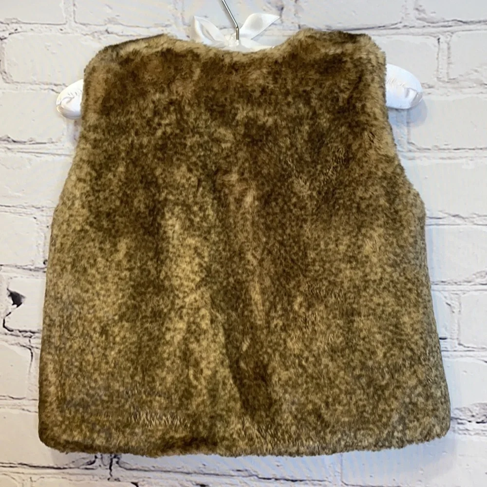 Old Navy Fur Vest Size 5T